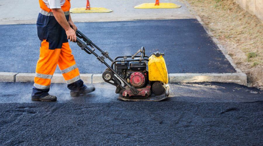 Professional gutter cleaning in Cornwall On Hudson, NY